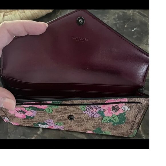 Coach Tan Signature C Mono & pink floral wallet NWT - Picture 8 of 10